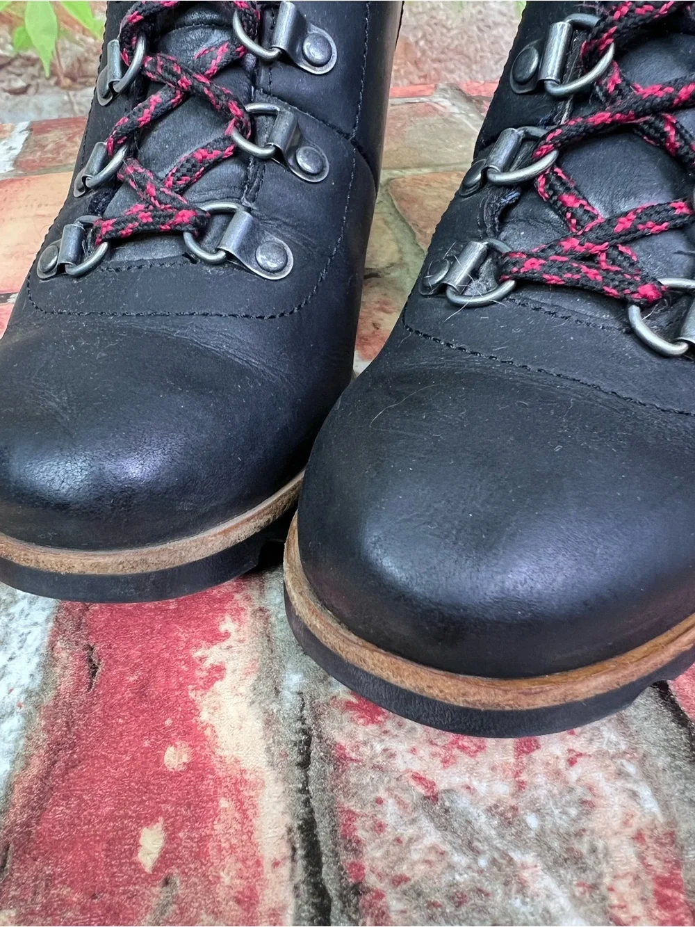 SOREL Black Leather Hidden Wedge Lace Up Boots, 7 - Picture 14 of 15